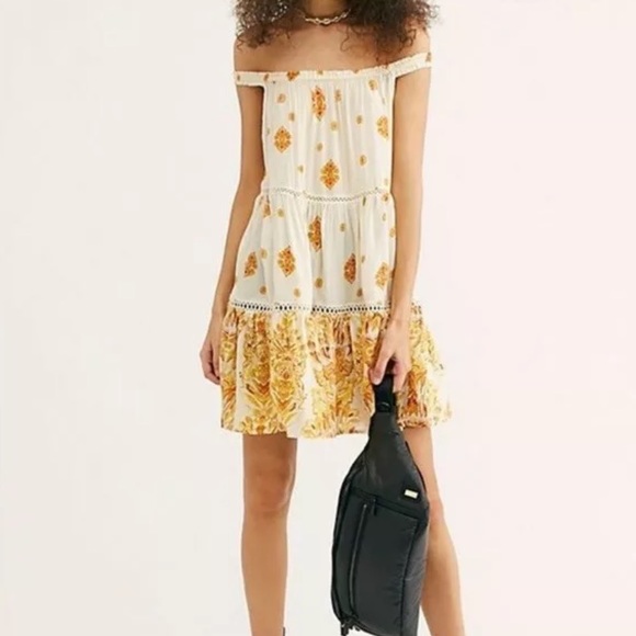 Free People Dresses & Skirts - NWT Free People's Talk To Me Trapeze Dress Yellow